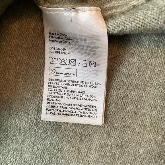 H&M Recycled Polyester Ladies’ Fine-Knit Sweater in Light Green Melange, Size S - Picture 8 of 9